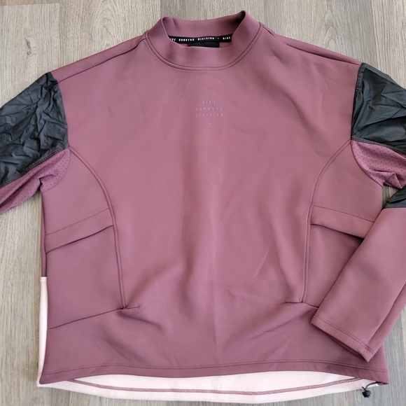 Nike Dri-FIT Run Division Women's Long-Sleeve Running Top - Picture 7 of 13